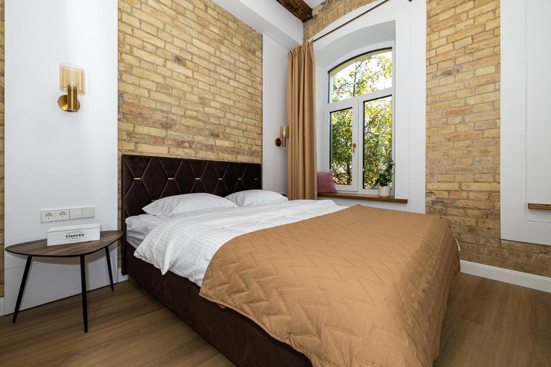 Cohost I Brand New Apt, W-ac In A Location Butas *