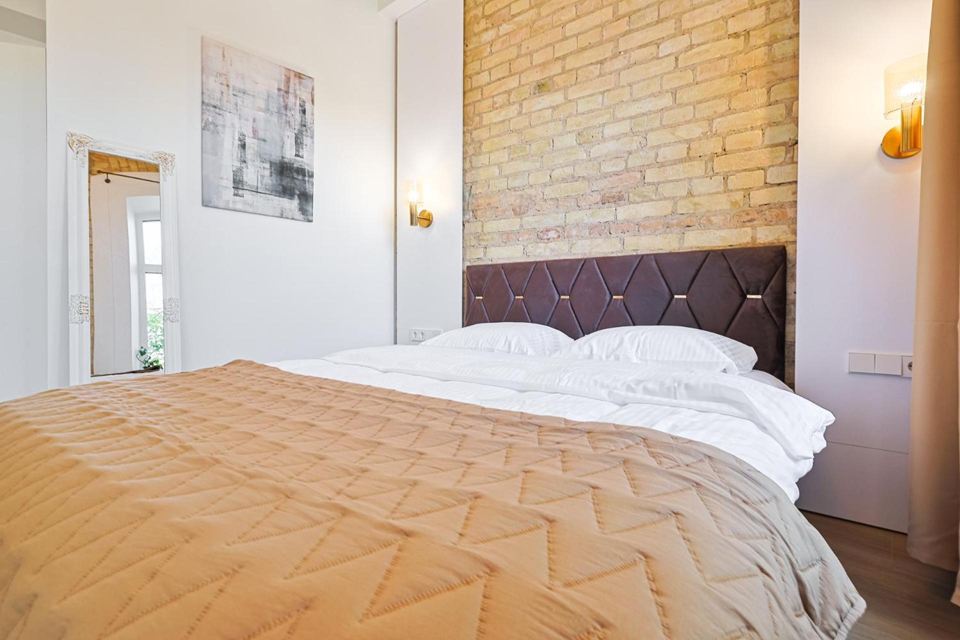 Cohost I Brand New Apt, W-ac In A Location *