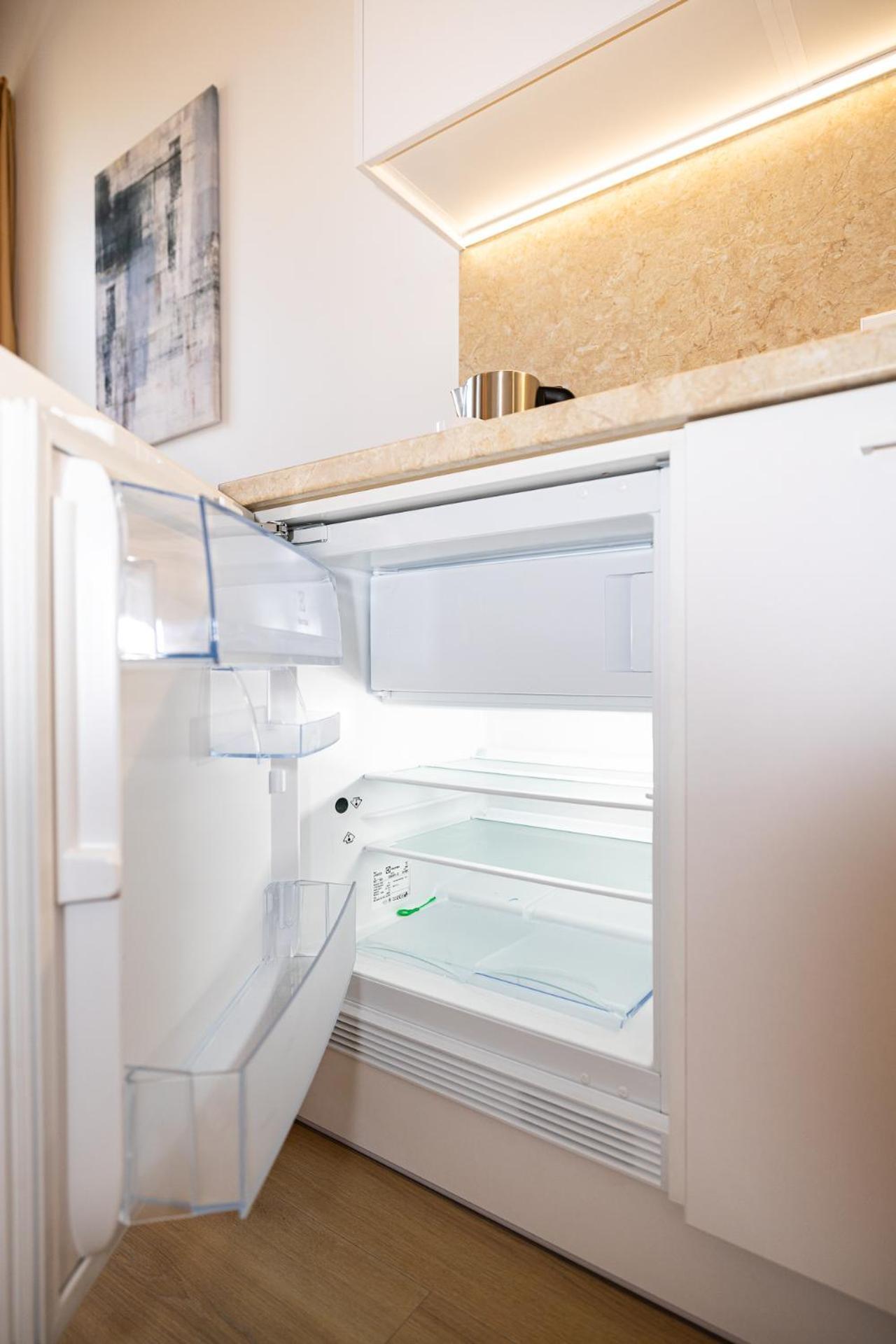 Cohost I Brand New Apt, W-ac In A Location Butas
