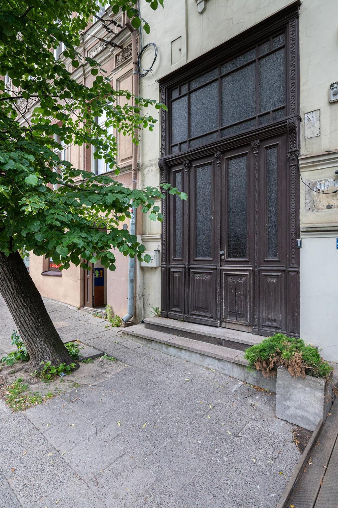 Cohost I Brand New Apt, W-ac In A Location Butas